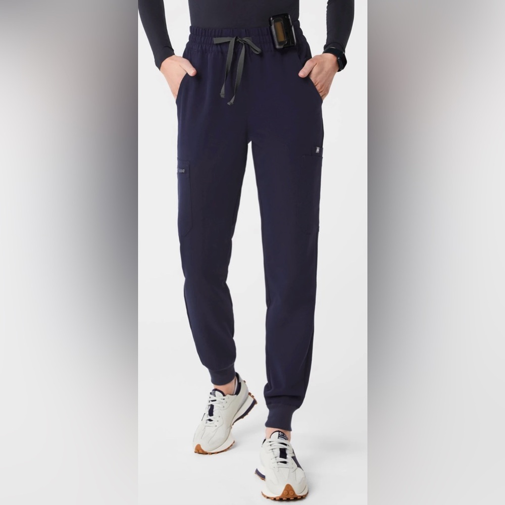 FIGS Uman joggers